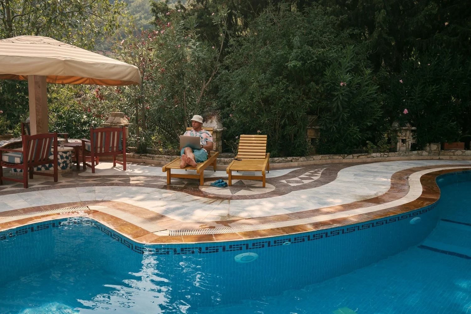 Design-Driven Pool Construction in Glendale Backyards