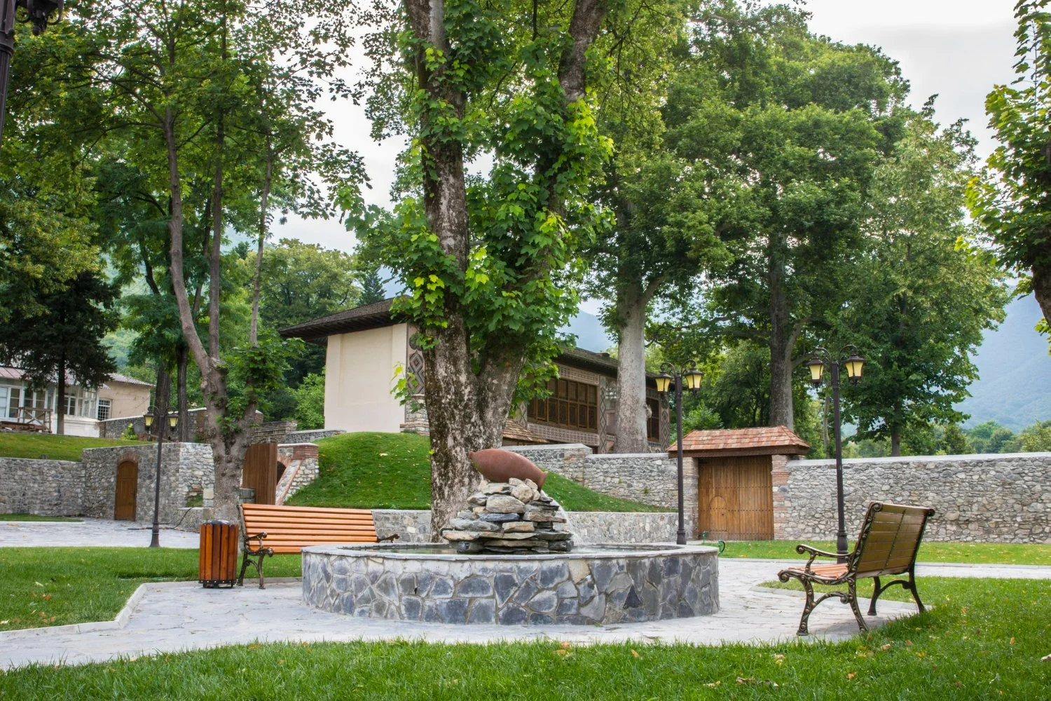 How Outdoor Custom Features Refresh Homes for the New Year