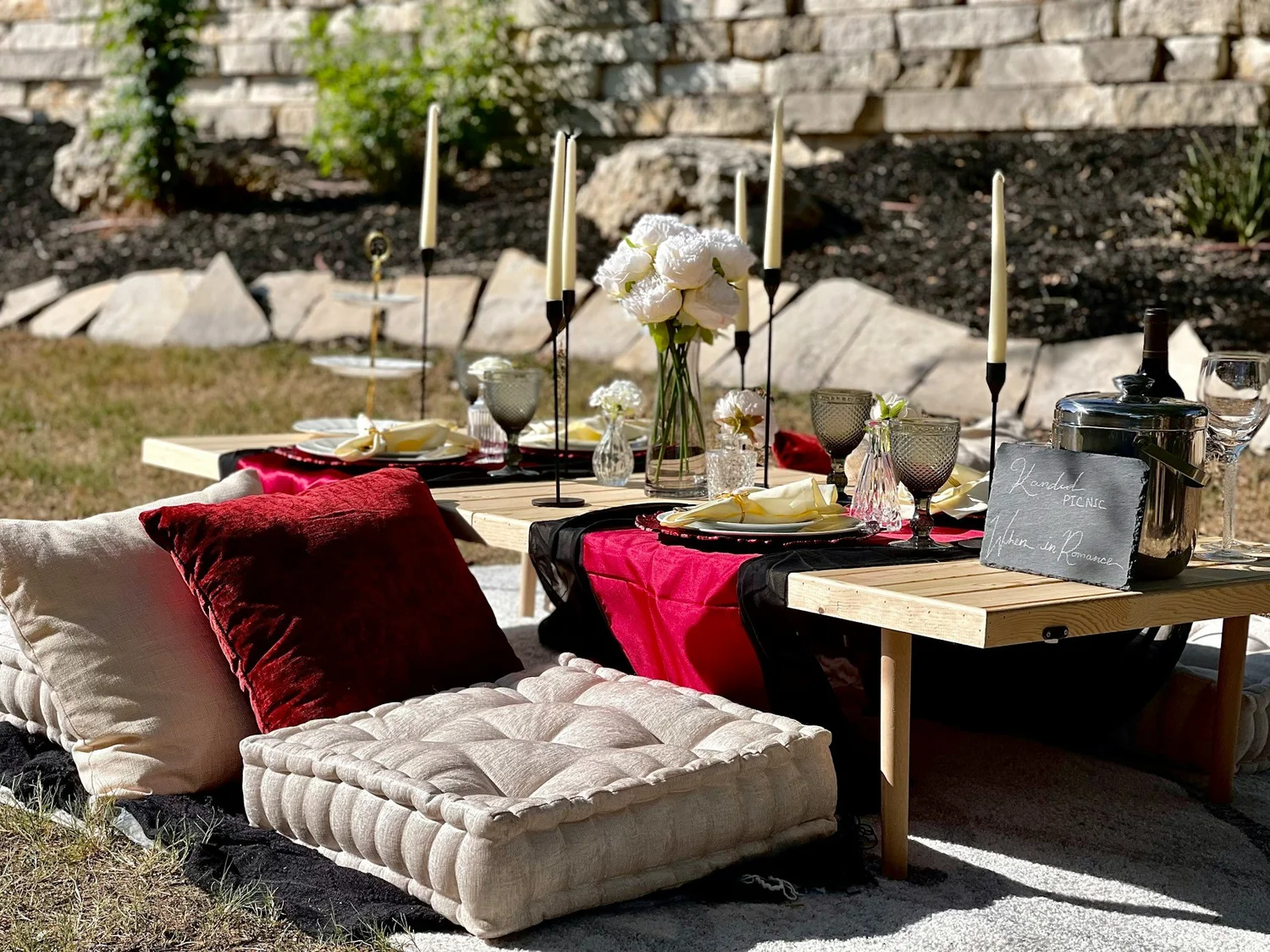 Using Outdoor Custom Features for Post Holiday Family Picnics