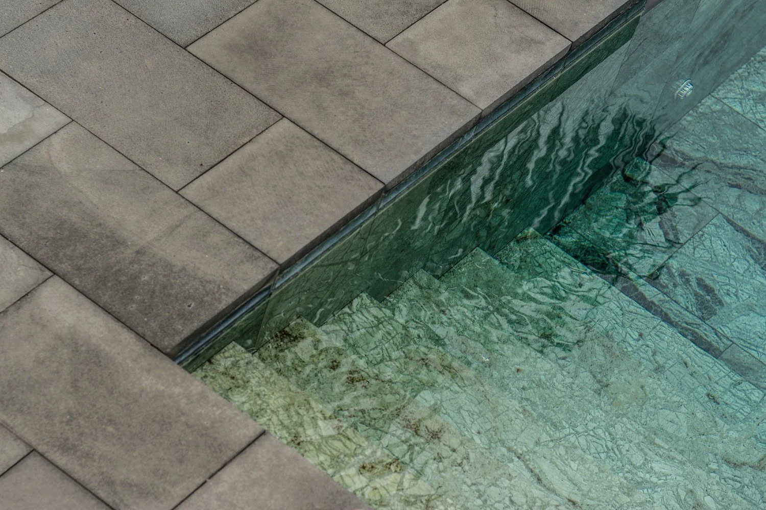 How Custom Pools Work With Automatic Winter Covers