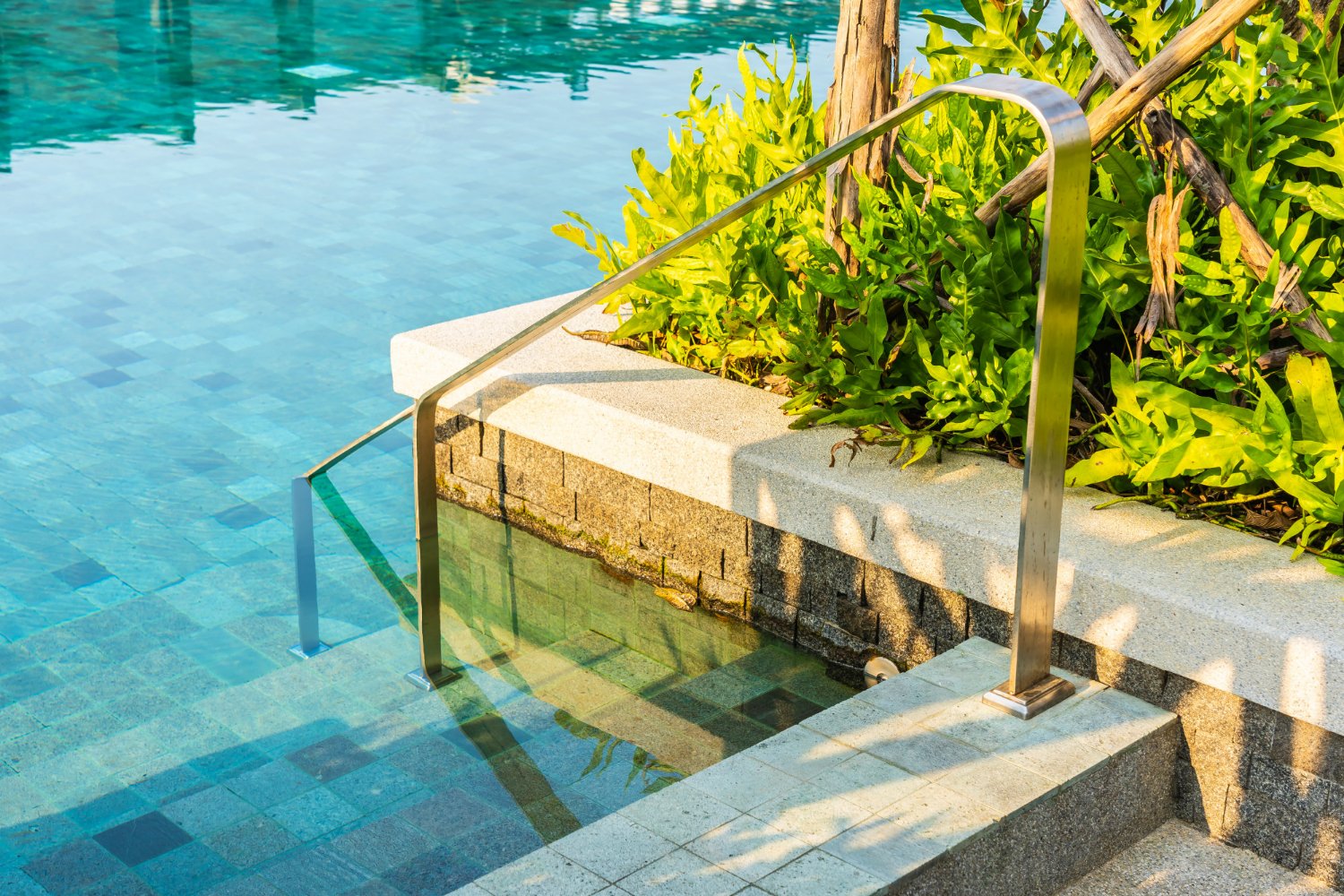 Custom Pools and Holiday Decor Fun for Kids and Guests