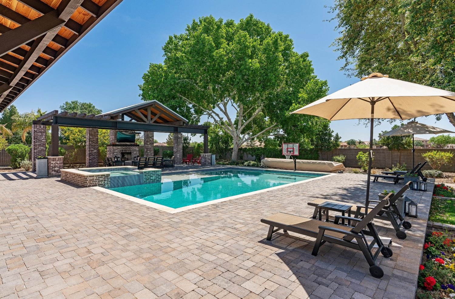 LA Pool Outdoor Kitchen Utilities: Gas, Electric, Drainage, Venting, Codes